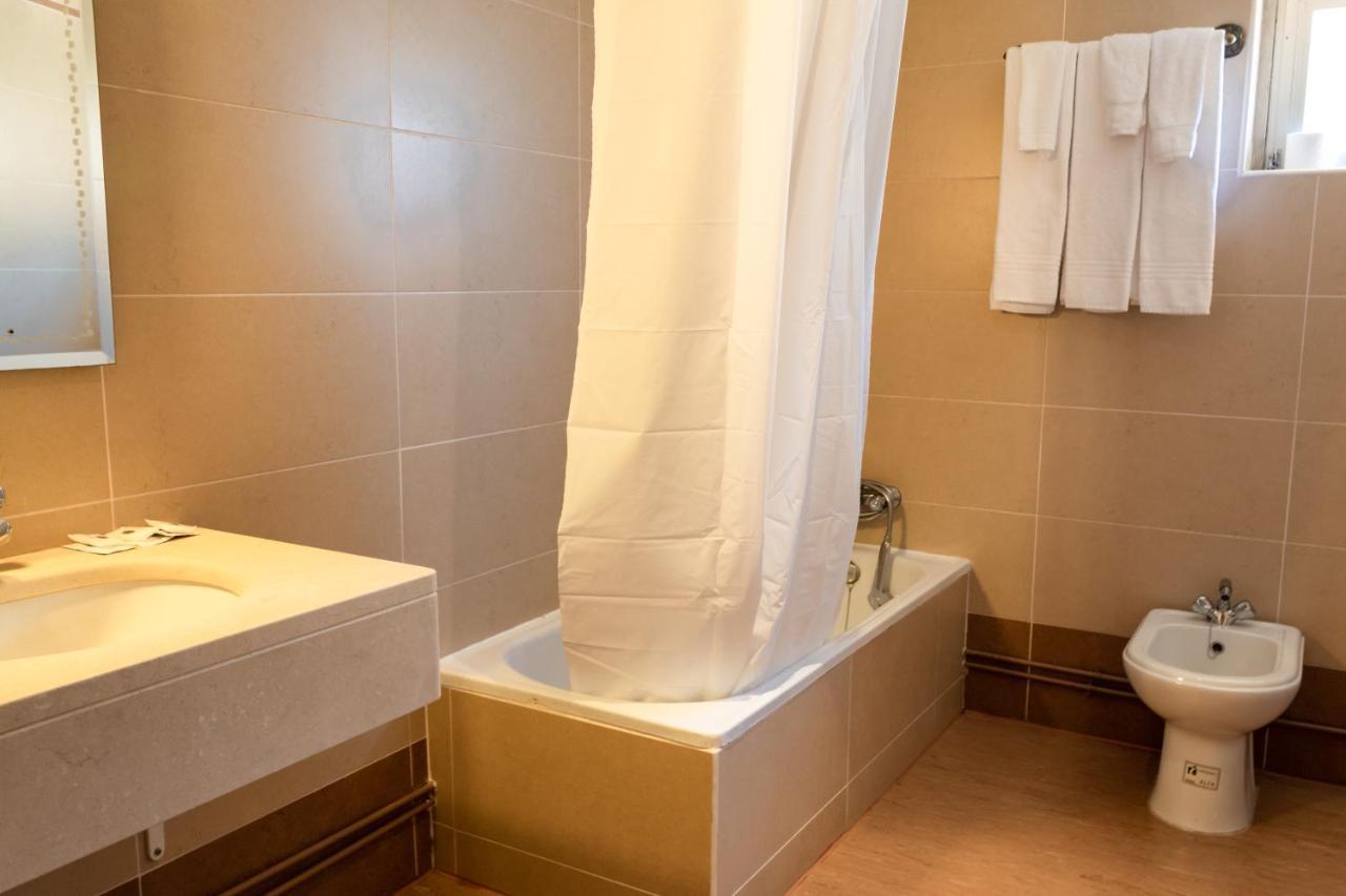 Hotel Santa Cecilia Fatima Luaran gambar